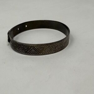 Vintage Etched Geometric Silver Tone Adjustable Buckle Bangle Bracelet